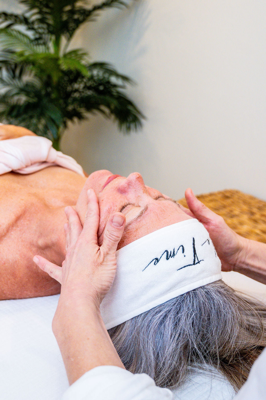 Women getting facial massage at Me Time Botanicals in Charleston SC